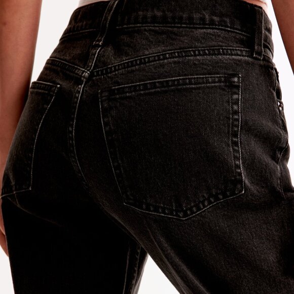 NWT Abercrombie + Fitch Low Rise Baggy Jean Black - Picture 2 of 8